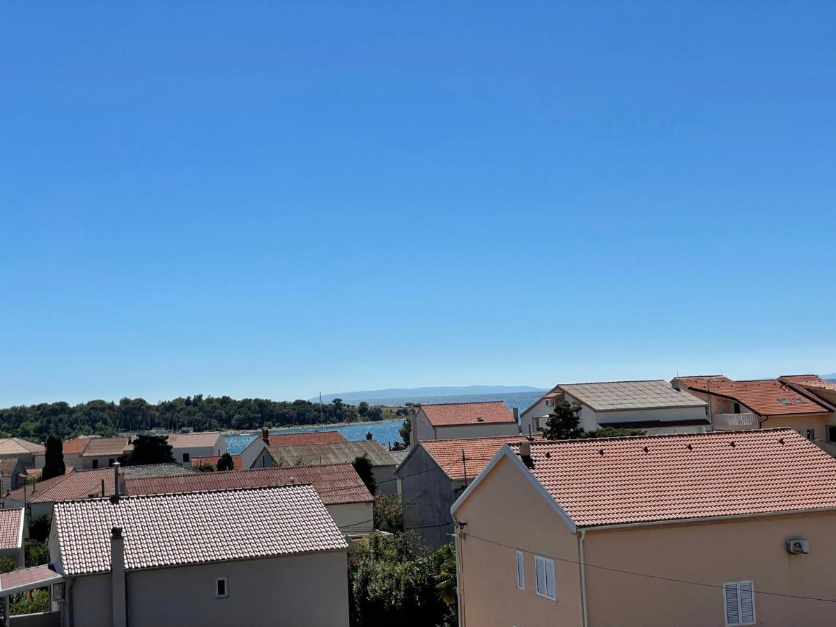 Apartments Toma Новалья Экстерьер фото