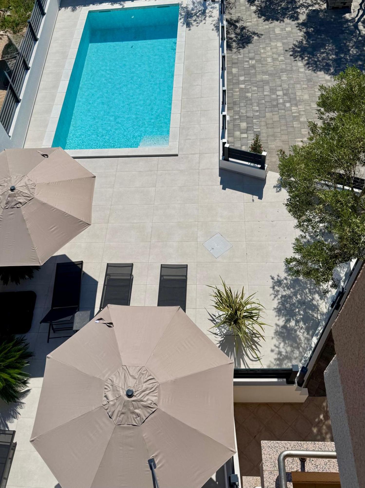 Apartments Toma Новалья Экстерьер фото